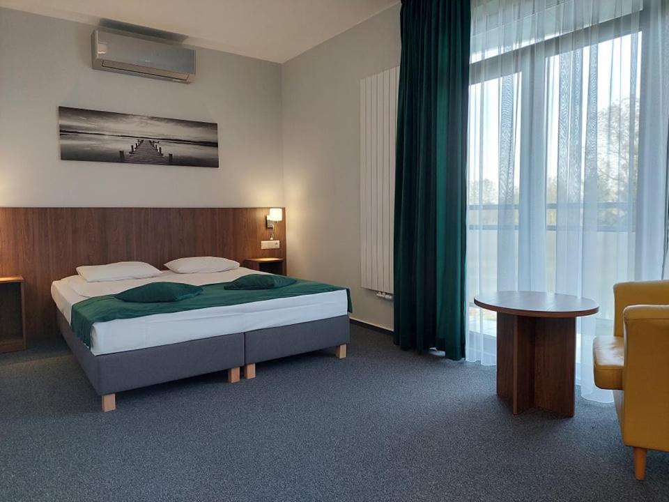 Eurohotel Baniocha Eksteriør bilde